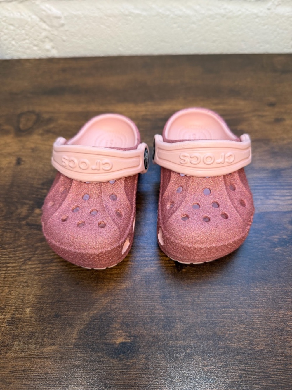 CROCS Kids' Glitter Clog in Rose Pink